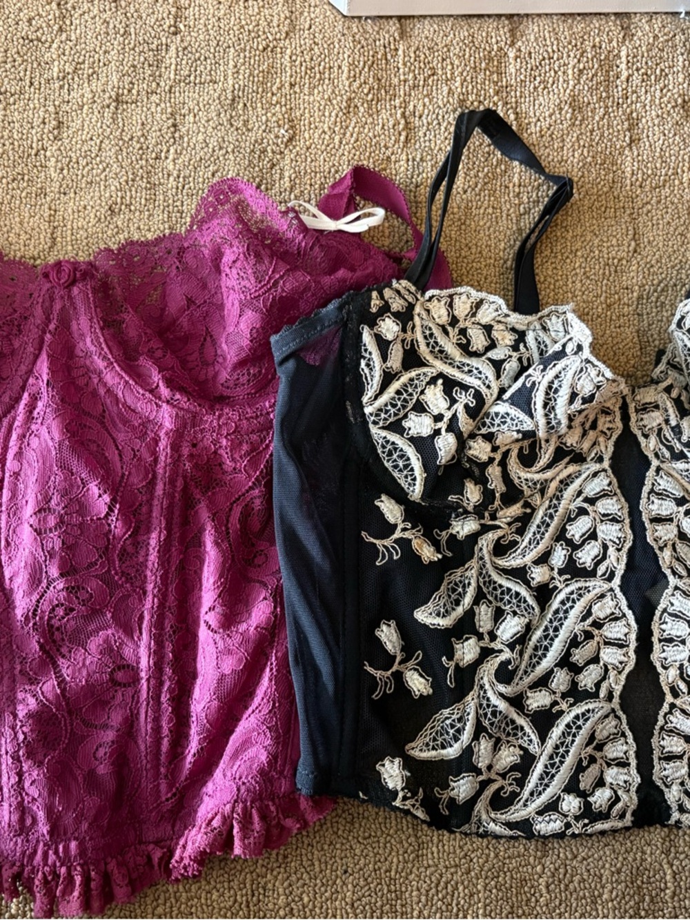 Lot of Nina Ricci and Oscar de la renta  Lace Black Embroidered Bustier 32 B